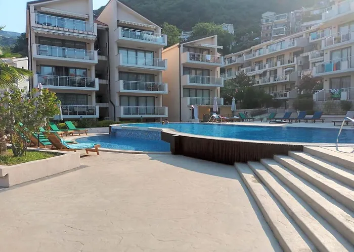 Blue Holiday Horizon Apartment Eva